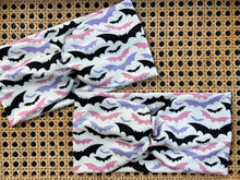 Load image into Gallery viewer, Pink &amp; Purple Bats
