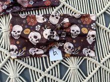 Load image into Gallery viewer, Gothic Halloween-Floral &amp; Skulls
