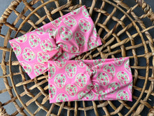 Load image into Gallery viewer, Boho Pink Floral Eggs
