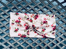 Load image into Gallery viewer, Rosey Floral on Dusty Pink

