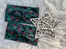 Load image into Gallery viewer, Holly Berries
