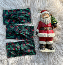 Load image into Gallery viewer, Holly Berries
