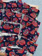 Load image into Gallery viewer, Sugar Skull Jack-o-Lanterns
