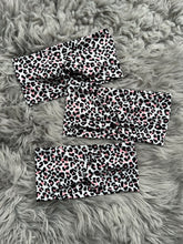 Load image into Gallery viewer, Powder Pink &amp; Black Cheetah
