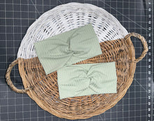 Load image into Gallery viewer, Breath of Spring Wide Rib Knit

