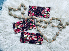 Load image into Gallery viewer, Vintage Floral on Black
