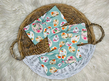 Load image into Gallery viewer, Vintage Floral Eggs
