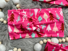 Load image into Gallery viewer, Palms &amp; Pines
